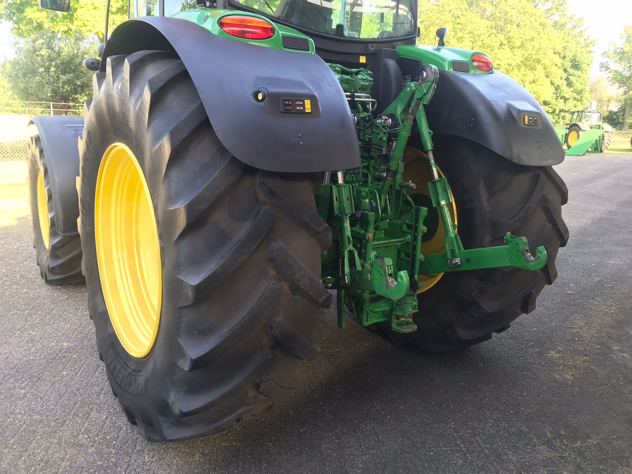 JOHN DEERE 6215R TREKKER #19 (LIE) #28292 - Kraakman